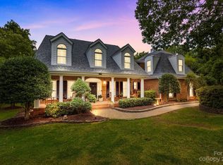 5813 Camilla Dr, Charlotte, NC 28226