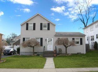 22 Ocean St, Millburn, NJ 07041