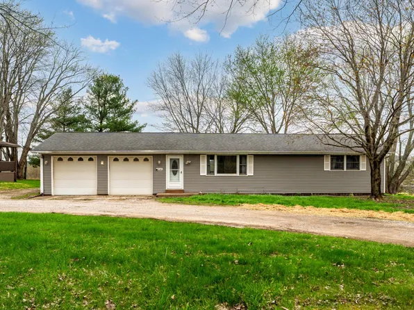 2545 Shaw Rd, Zanesville, OH 43701