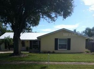 537 Red Mangrove Ln, Apollo Beach, FL 33572