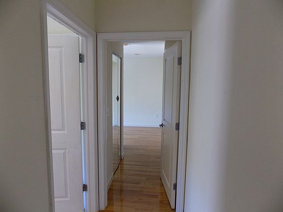 5th image of 8265 116th St APT 504