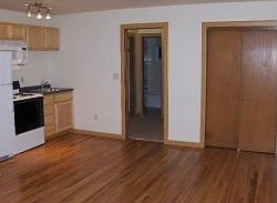 2nd image of 515 S Coeur Dalene St #2