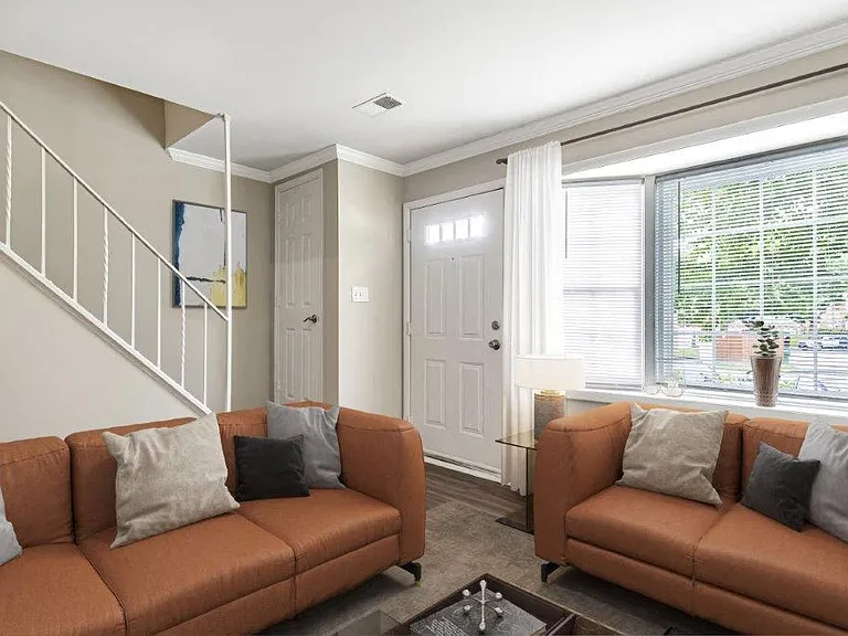 Village Square Apartments and Townhomes — Photo 6