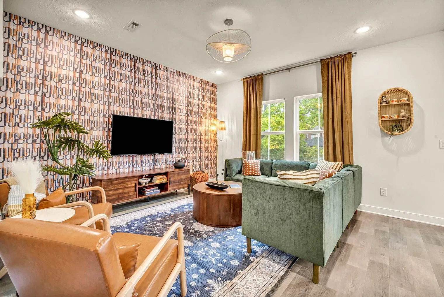 3 bed, 2.0 bath, 1657 sqft, $4,527 — Photo 4