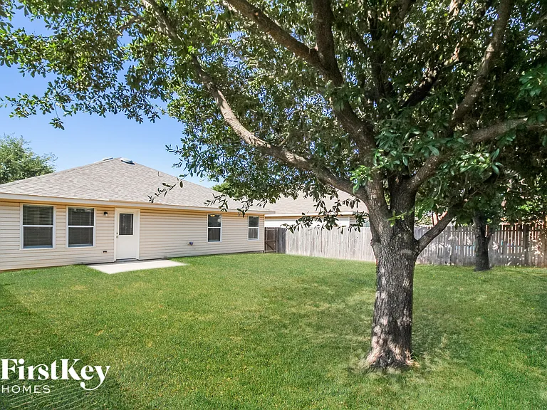 1105 Eagle Claw Dr — Photo 15