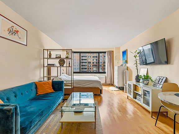 4th image of 195 Willoughby Ave APT 702