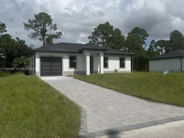 1035 Barcelona St, Lehigh Acres, FL 33974