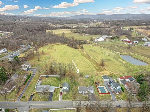 2nd image of 53 Walnut St