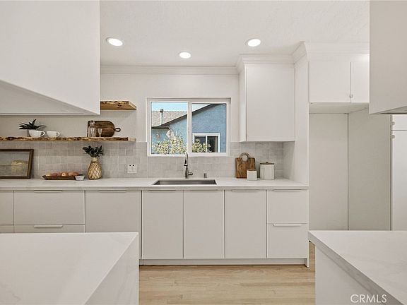 4th image of 3706 W 157th St