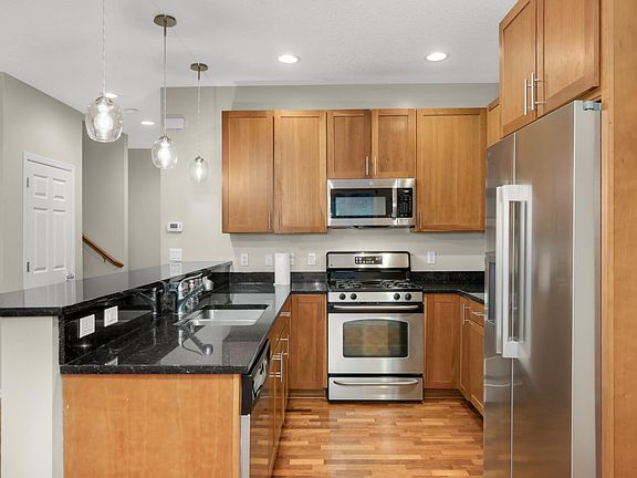 4th image of 17790 Valley Cove Ct