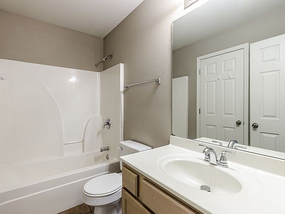 5th image of 3914 Arctic Fox Dr