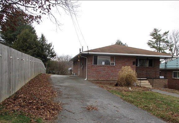 5th image of 1010 Lilly St