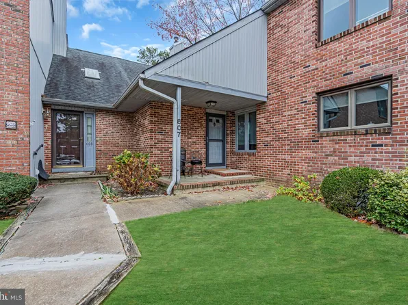 607 Bounty Ct, Toms River, NJ 08753