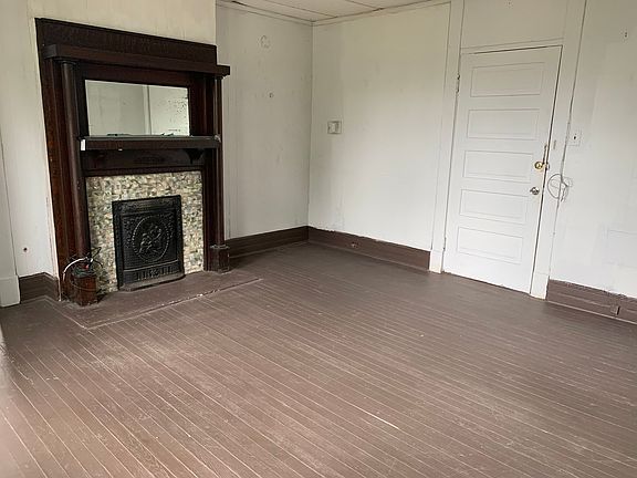 2nd image of 2107 Park Ave APT 2