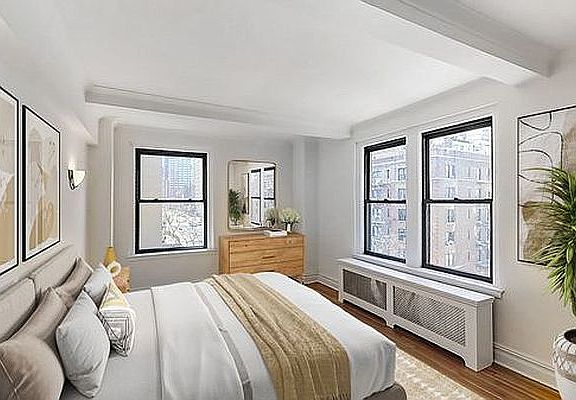 2nd image of 360 E 55th St #3D