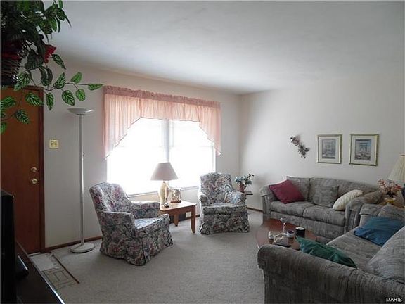 3rd image of 3715 Belcanto Dr