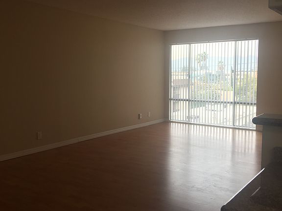 2nd image of 215 N Belmont St APT 210