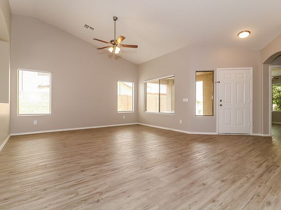4th image of 8137 W Hess Ave