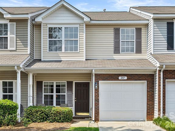 2nd image of 207 Tail Race Ln