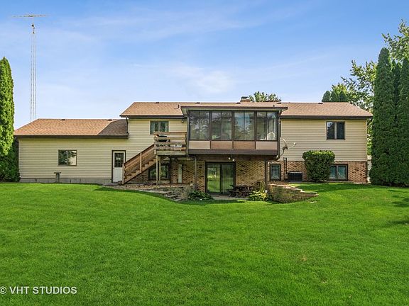 3rd image of 6905 Rhonda Dr