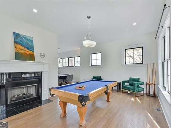5th image of 1227 Atlantic Dr NW