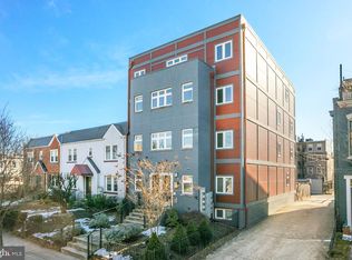 1433 K St SE #202, Washington, DC