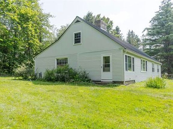 3rd image of 51 Prospect Hill Rd