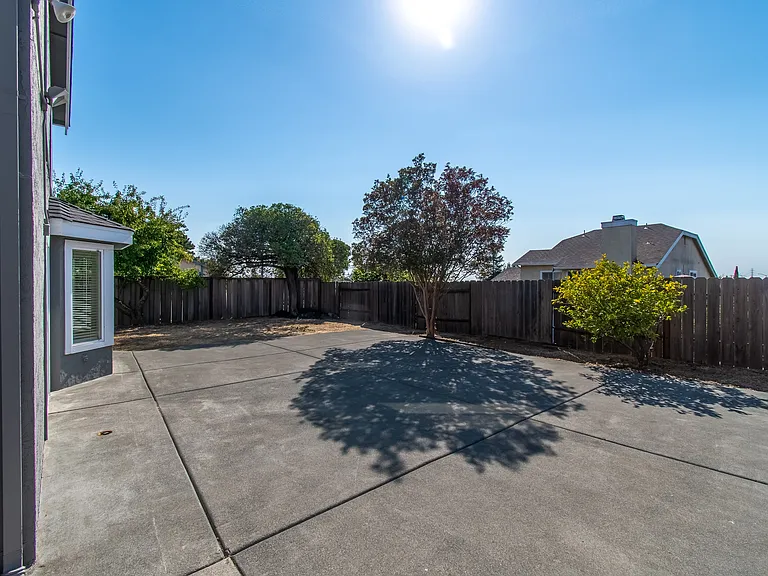 16 Brighton Dr — Photo 33