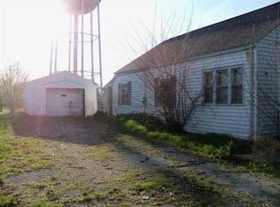 512 S Benton St, Goodland, IN