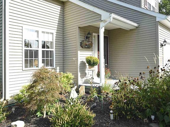 2nd image of 19A Fairway Dr #A