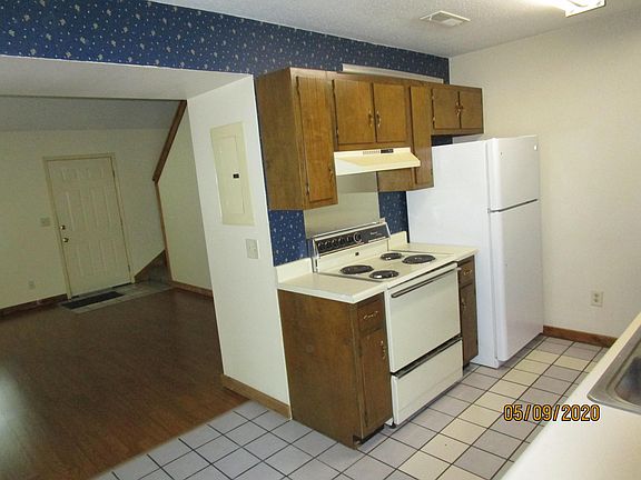 4th image of 8799 Millard Lee Ln