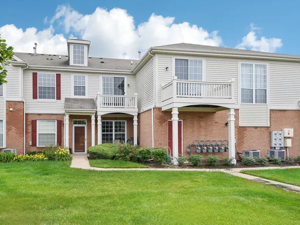 2235 Concord Dr #2235, McHenry, IL 60050