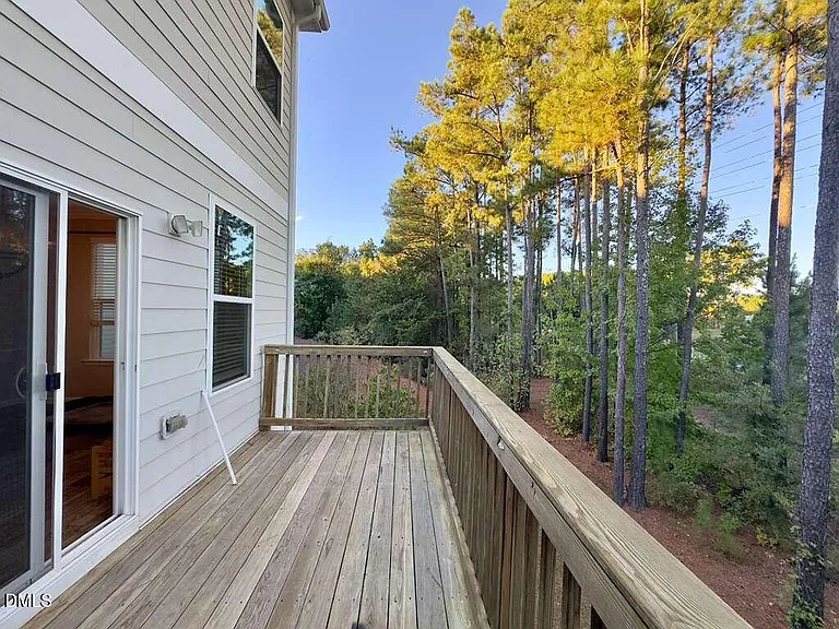 2223 Chattering Lory Ln — Photo 28
