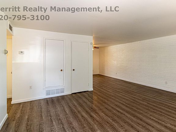 3rd image of 3675 E Bermuda Ave