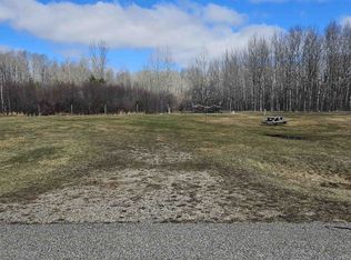 1450 Dundee Dr, Gladwin, MI 48624