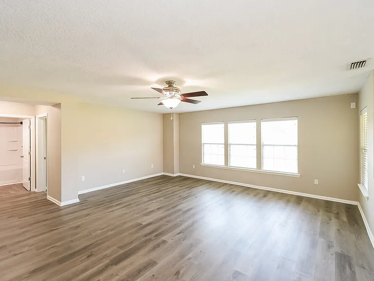 75047 Brookwood Dr — Photo 4