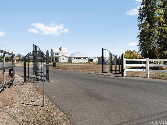 3rd image of 33 Cattle Drive Ct