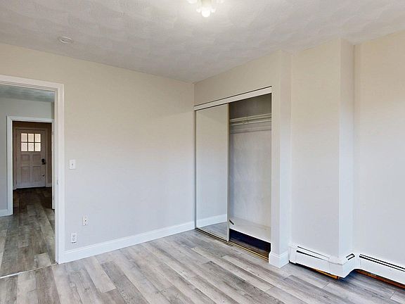 4th image of 137 Chelsea St #5