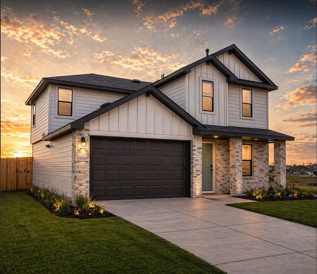 5 bed, 2.5 bath, 2251 sqft, $2,500 — Photo 1