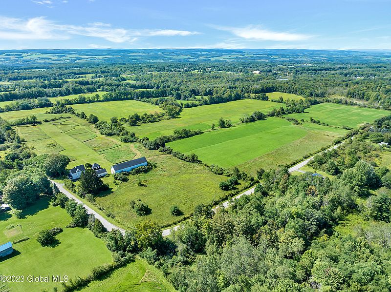 2nd image of 316 Jones Road