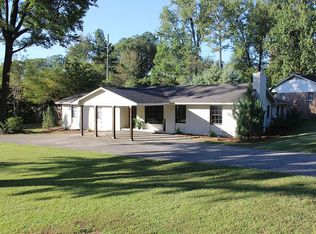 1900 Woodridge Rd, Tuscaloosa, AL 35406