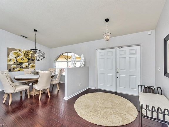 3rd image of 4105 Dahoon Holly Ct