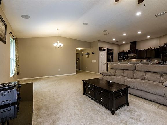 4th image of 159 Pergola Pl