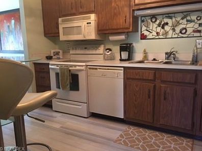 5th image of 7433 Creekwood Dr #12A