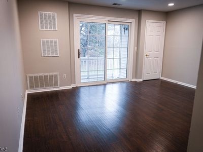 72 Junco Ct, Three Bridges, NJ, 08887