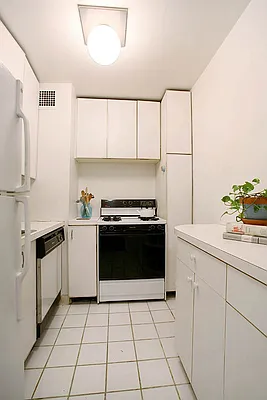 Sold by Corcoran | media 16