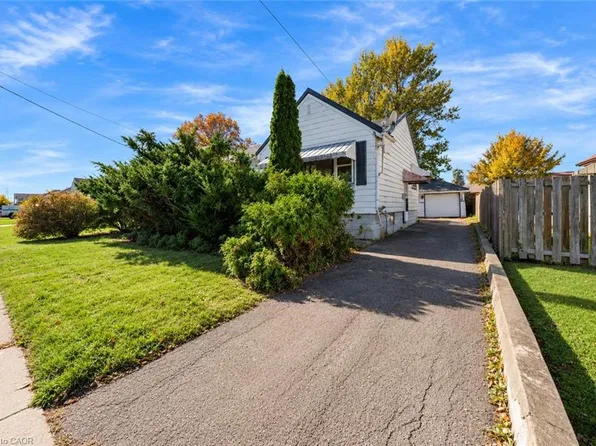 808 Southworth St S, Welland, ON L3B 2A4