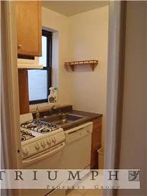 Rented by Triumph Property Group | media 10