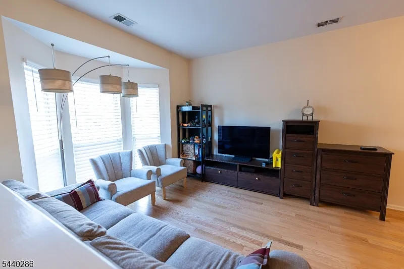 2 bed, 2.5 bath, $3,400 — Photo 2
