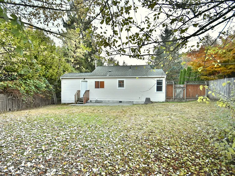 5522 NE 193rd St — Photo 13